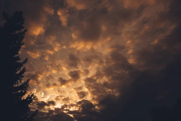Невероятно Красивое Текстурированное Небо Красочный Пейзаж Облаков Оранжевом Небе — стоковое фото