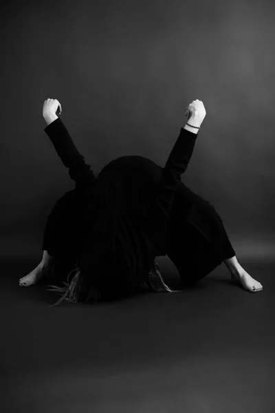 Girl Dancing Black Robe Hood Art Mystical Photo — Stock Photo, Image