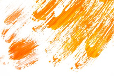 Altın akrilik fırça darbesi beyaz arka planda izole edilmiş.