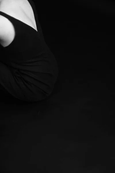 Kadın Elleri Yakın Plan Siyah Beyaz Vücut Detayları Zarif Şehvetli — Stok fotoğraf