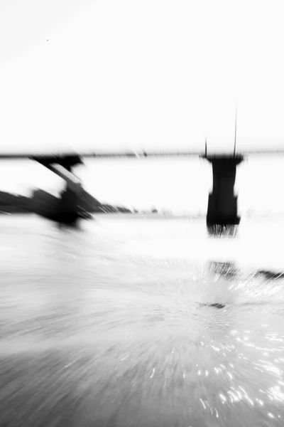 Γέφυρα Πάνω Από Ποτάμι — Φωτογραφία Αρχείου