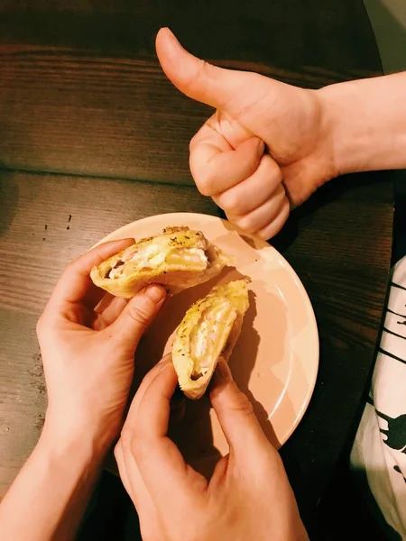 Yapımı Jambon Peynirli Börek — Stok fotoğraf