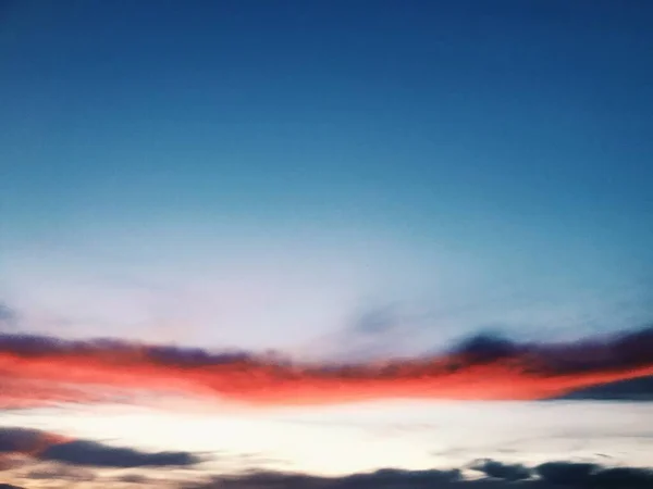 Απαλό Και Πολύχρωμο Ηλιοβασίλεμα Καλοκαιρινό Ουρανό Φόντο — Φωτογραφία Αρχείου