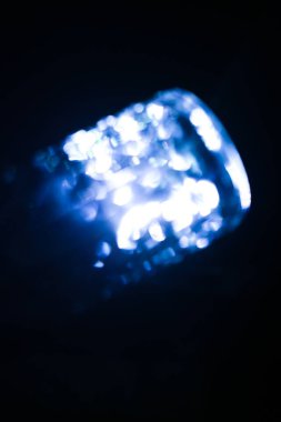 soyut mavi arkaplan, bulanık ve parlak, yumuşak odak ve mavi