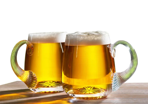 Birra isolata sullo sfondo bianco — Foto Stock