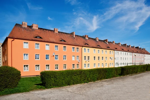 Big block of flats in the sommer — Stock Photo, Image