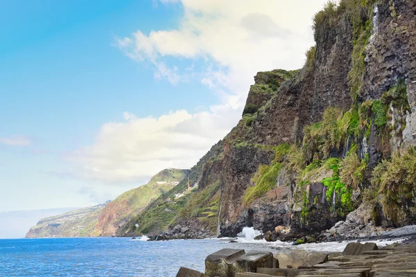 Paesaggio costiero dell'isola di Madeira, Portogallo — Foto Stock
