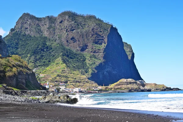 Porto da Cruz sprintime, Madeira, Portugália — Stock Fotó