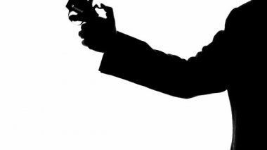 Bir tabanca ateş adam