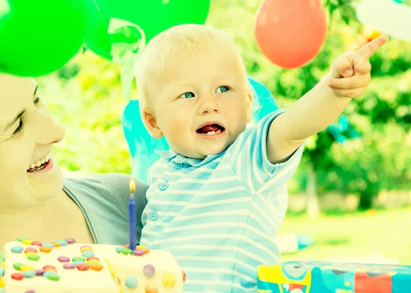 Madre con bambino — Foto Stock