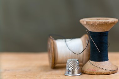 iş parçacığının iki makaralar