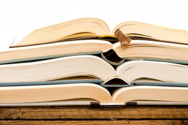 yığın açık kitap
