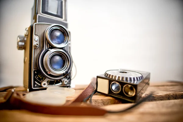 Gamla twin-lins reflex kamera med ljusmätare — Stockfoto