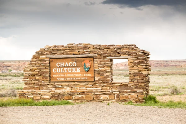 Chaco kultury National Historical Park Welcomig znak — Zdjęcie stockowe