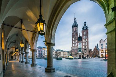 Moody Krakow Pazar Meydanı, Polonya, Europe