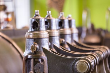 Vintage incelemesi vinç buhar motoru tarafından güçlenmiş.