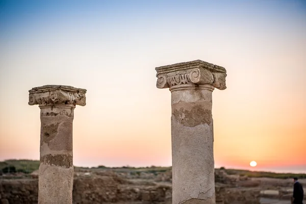 Oude kolommen in Paphos Archaeological Park, Cyprus — Stockfoto