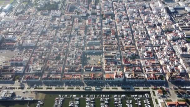 Вид з повітря на Віла - Реаль - де - Санто - Антоніо в Алгарве (Португалія). — стокове відео