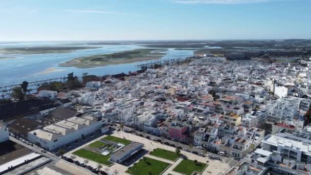 Letecký pohled na tradiční město Olhao, Algarve, Portugalsko — Stock video