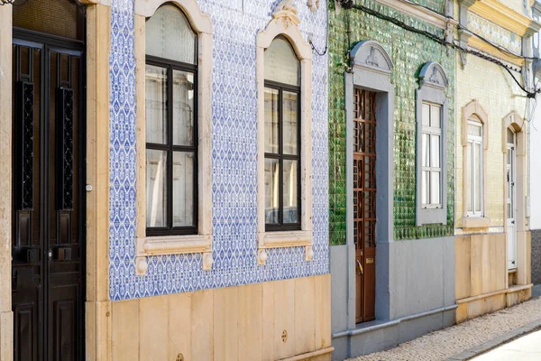 Krásné Domy Pokrývají Tradiční Dlaždice Zvané Azulejo Olhao Algarve Portugalsko — Stock fotografie