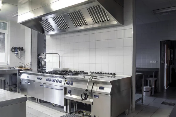 Interior Modern Stainless Industrial Kitchen — Stock Photo, Image