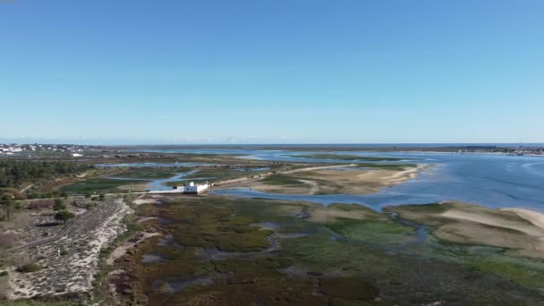 Widok z lotu ptaka na rezerwat przyrody Ria Formosa w Olhao, Algarve, Portugalia — Wideo stockowe