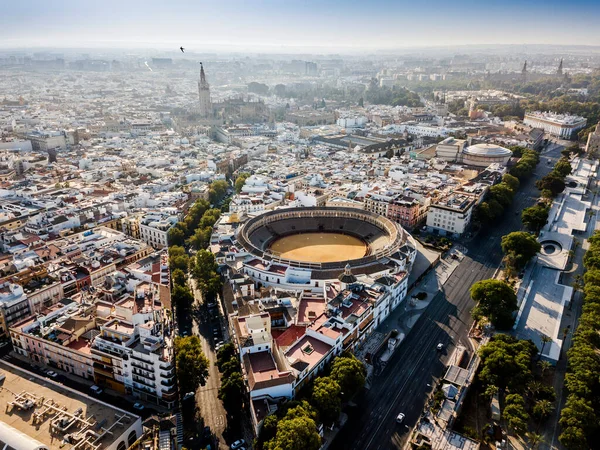 Flygfoto Över Sevilla Med Synlig Tjurfäktning Och Katedraltorn Andalusien Spanien — Stockfoto