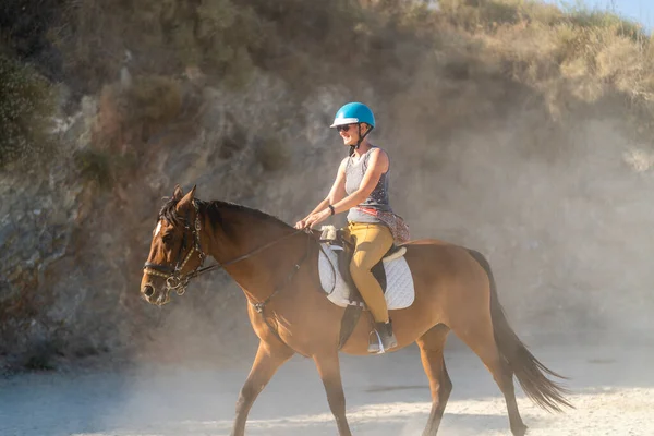 Young Woman Enjoying Horse Riding Mountainous Wilderness Andalusia Spain — Stock Photo, Image