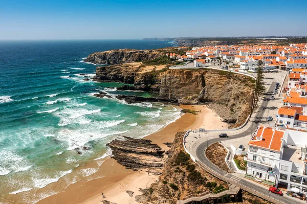 Vista Aérea Zambujeira Mar Encantadora Ciudad Acantilados Junto Océano Atlántico — Foto de Stock