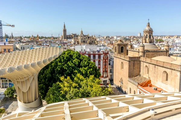 Trätak Som Heter Setas Sevilla Och Fantastisk Panoramautsikt Över Staden — Stockfoto