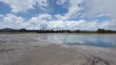 Yellowstone Ulusal Parkı 'nda Büyük Prismatik Bahar