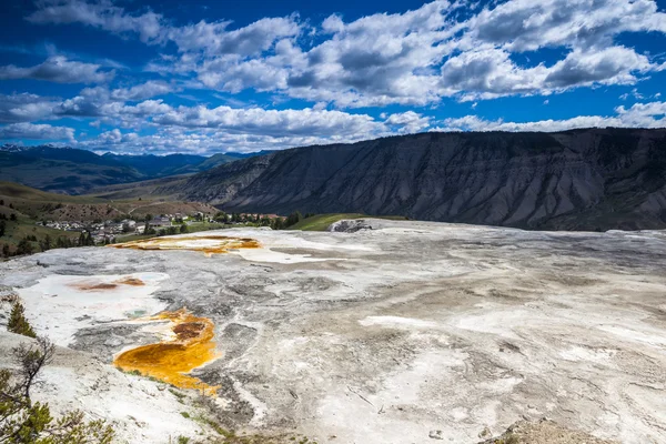 Mammoth Hot Springs, Yellowstone National Park — Stock Photo, Image