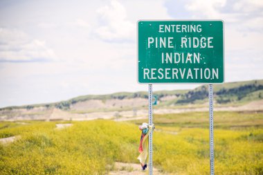 Pine ridge indian rezervasyon yol işareti girme