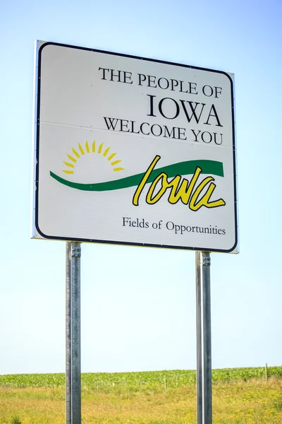 The people of Iowa welcome you Sign — Stock Photo, Image