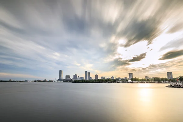 Milwaukee skyline, Wisconsin, EE.UU. — Foto de Stock