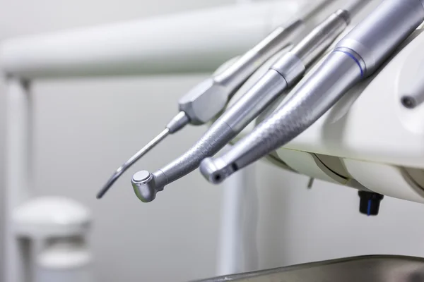 Conjunto de equipamentos odontológicos — Fotografia de Stock