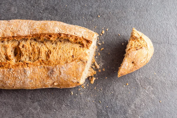 Cut loaf of bread — Stock Photo, Image