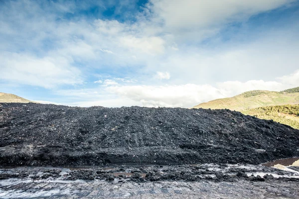 Pilha de carvão — Fotografia de Stock