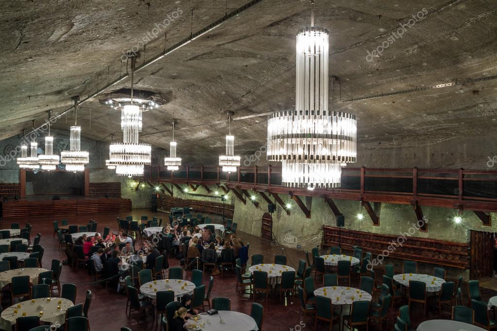 Underground restaurang i salt min — stockfotografi © sopotniccy ...