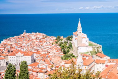 Panorama güzel Piran, Slovenya