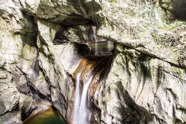 Waterfall in Skocjan Caves Park, Natural Heritage Site in Sloven — Stock Photo, Image