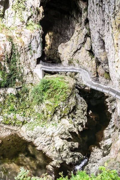Grottes de Skocjan, site du patrimoine naturel en Slovénie — Photo