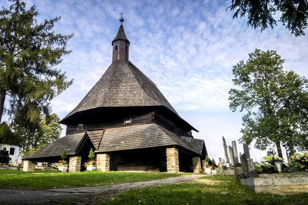 Деревянная церковь в Твердосине, Словакия — стоковое фото