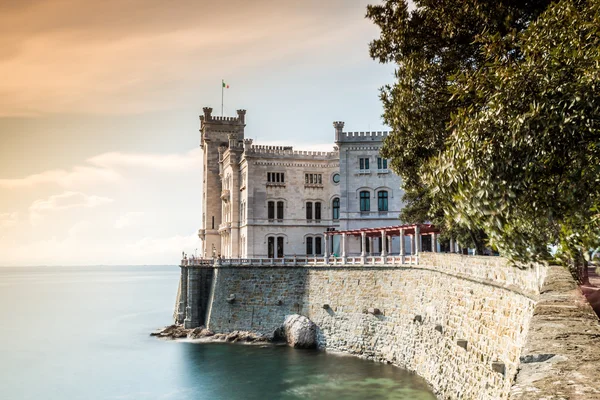 Miramare castle, trieste, italien — Stockfoto