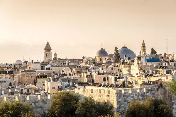 Skyline af den gamle by i det kristne kvarter i Jerusalem, israelsk - Stock-foto