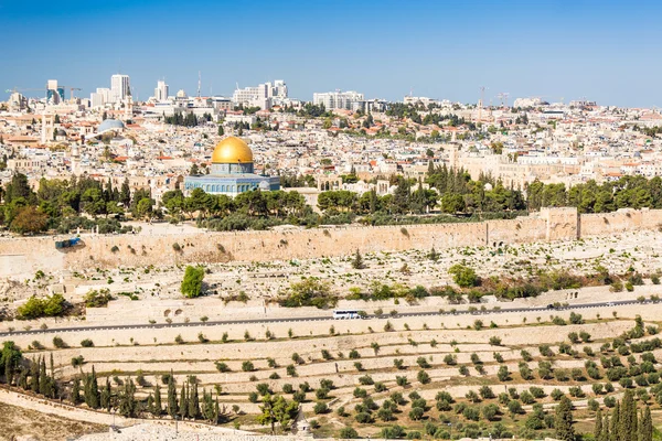 Skyline de la Ciudad Vieja en el Monte del Templo en Jerusalén, Israel . — Foto de Stock