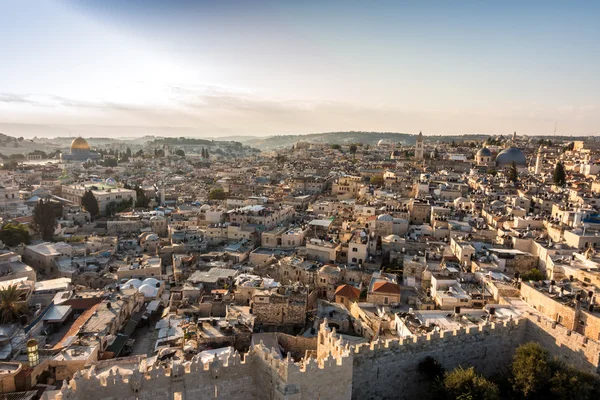 Skyline de la Ciudad Vieja en el Monte del Templo en Jerusalén, Israel . —  Fotos de Stock