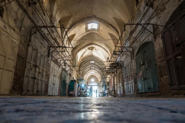 Marché fermé sur la rue de Jérusalem menant au Mont du Temple — Photo