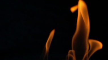 Yangın alevler yavaş siyah.