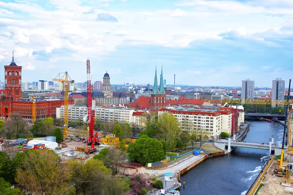 Vista panorámica de Berlín hasta el río Spree — Foto de Stock